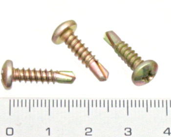 Pan head self drilling screw 16mm