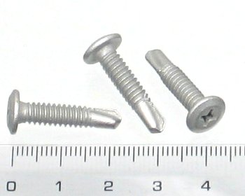 Wafer head self drilling screw fine galvanised 22mm